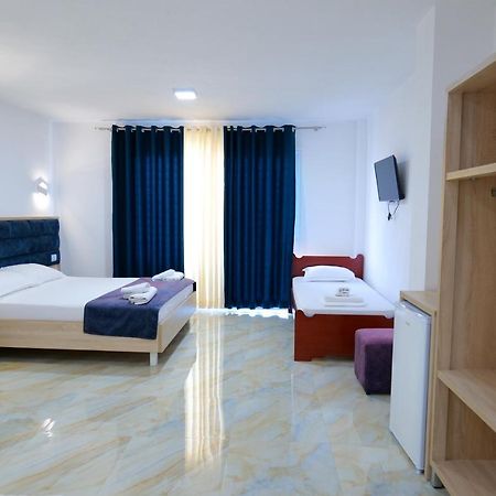 Hotel Solis Ksamil Extérieur photo