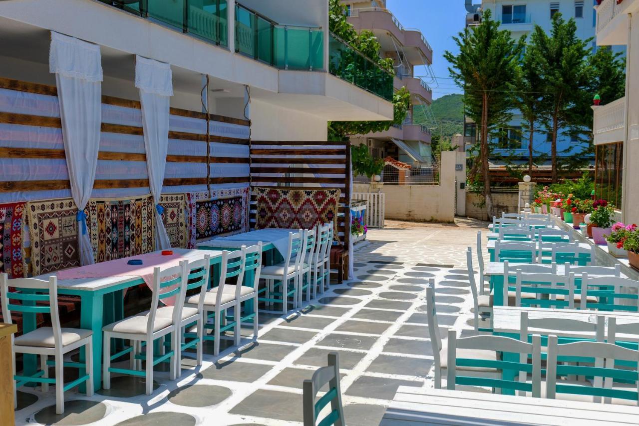 Hotel Solis Ksamil Extérieur photo
