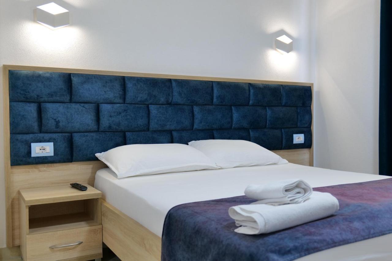 Hotel Solis Ksamil Extérieur photo