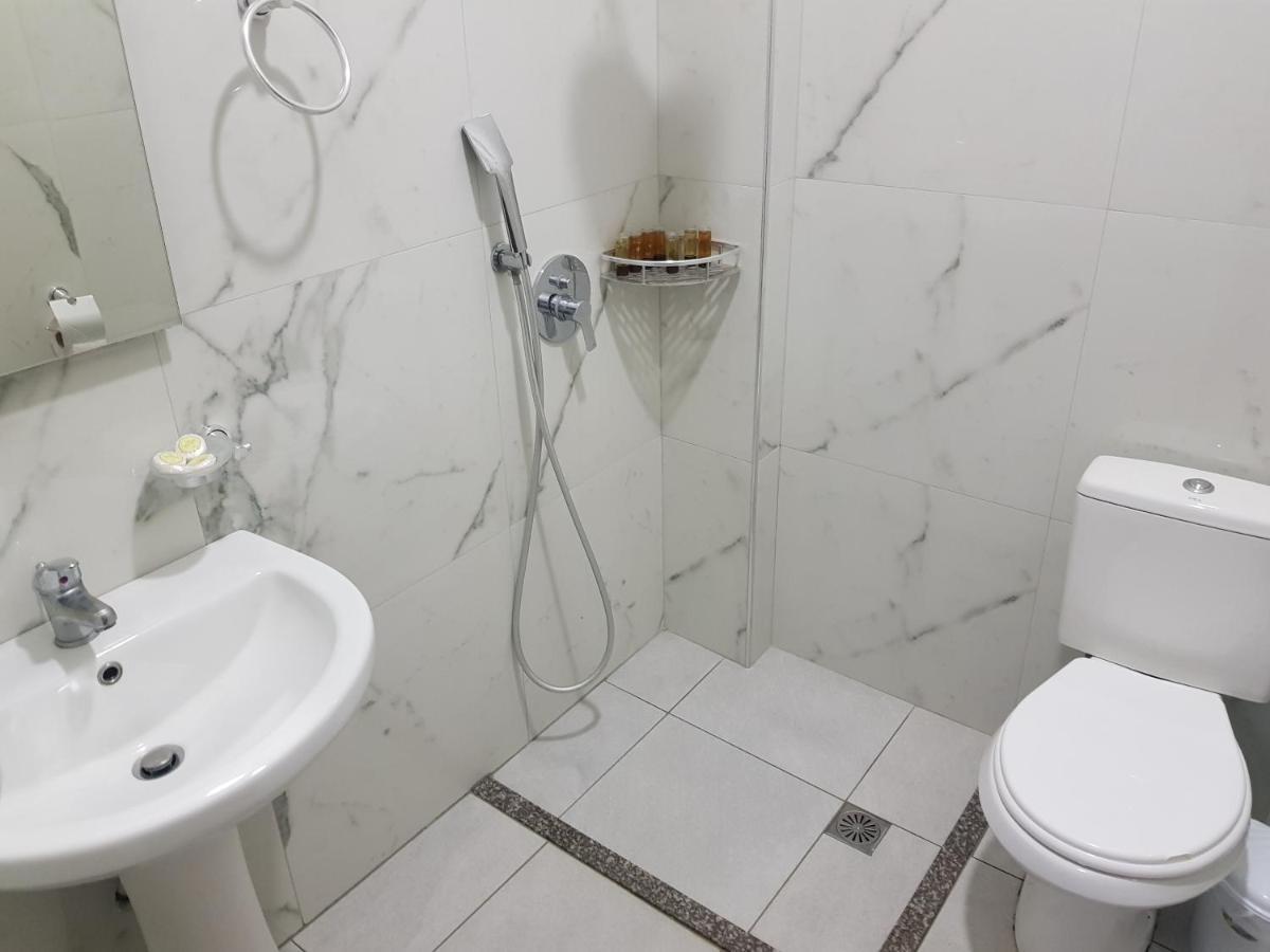 Hotel Solis Ksamil Extérieur photo