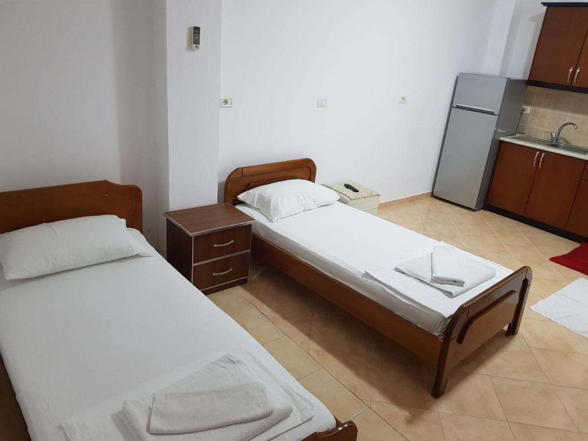 Hotel Solis Ksamil Extérieur photo