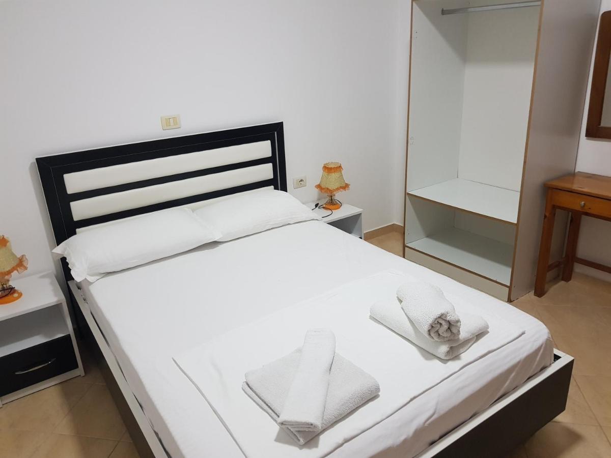 Hotel Solis Ksamil Extérieur photo
