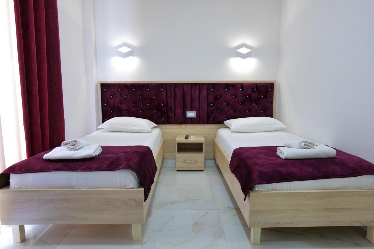 Hotel Solis Ksamil Extérieur photo