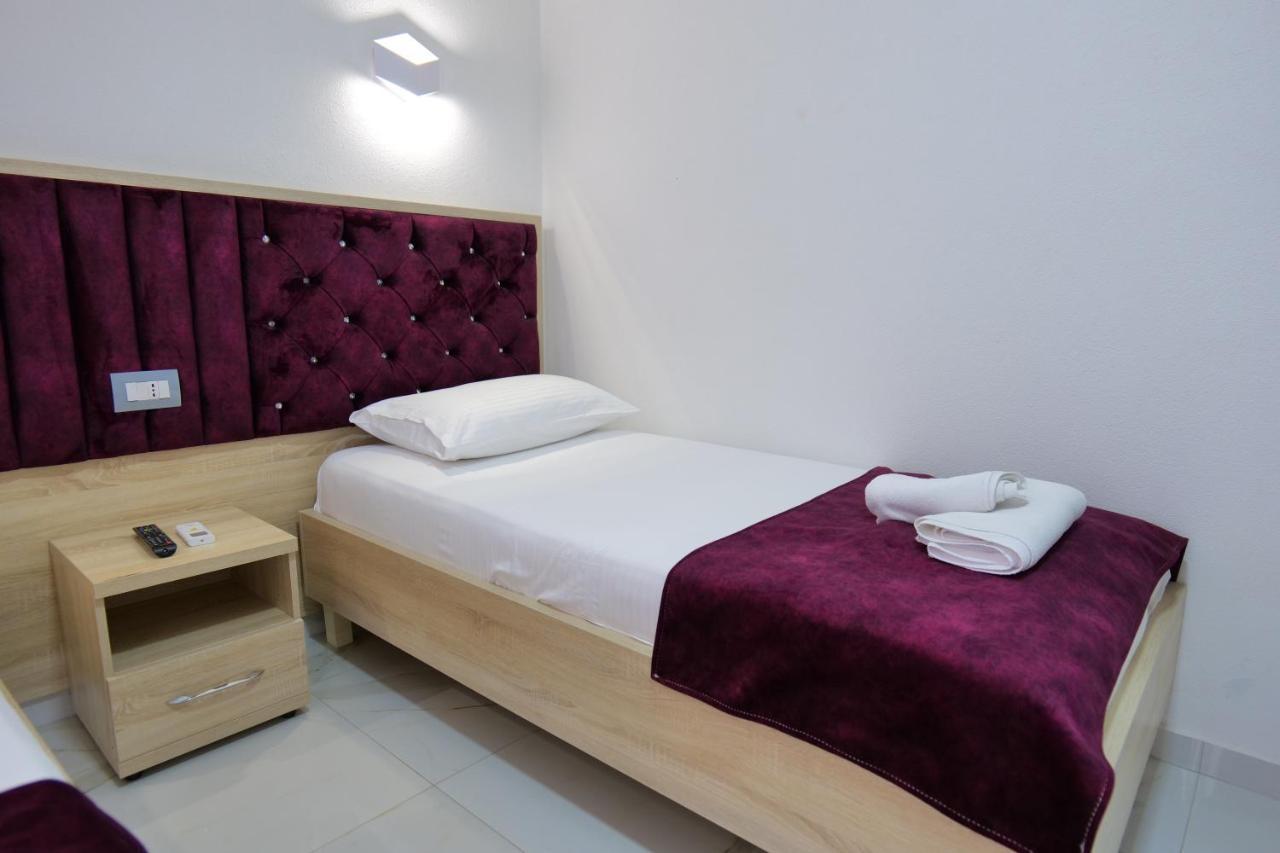 Hotel Solis Ksamil Extérieur photo