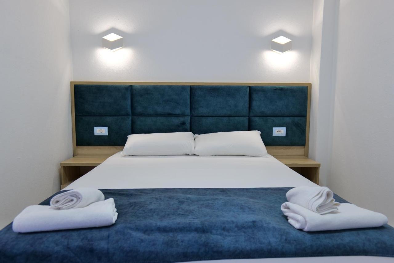 Hotel Solis Ksamil Extérieur photo